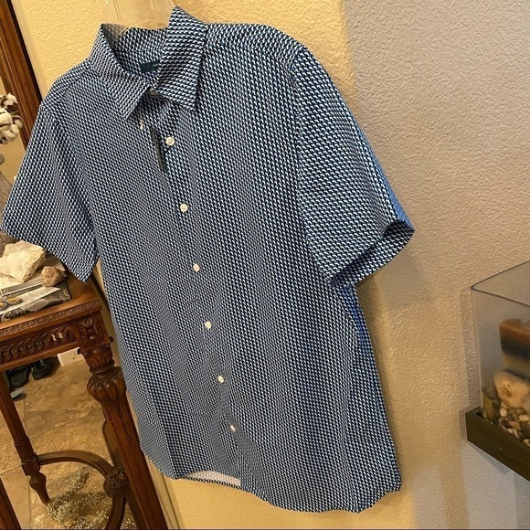 NWT~PERRY ELLIS Men Slim Fit Blue Patterned Button Short Sleeve Top-Medium - Picture 2 of 10